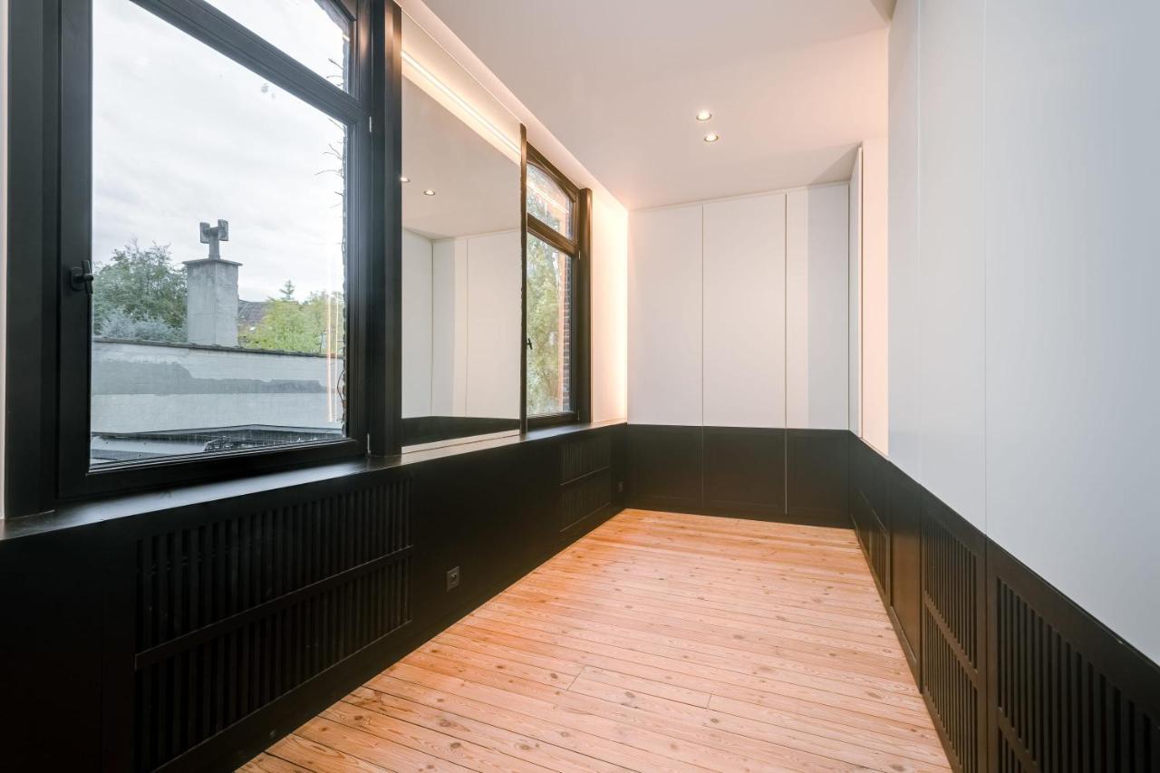 Beautiful Luxurious Mansion With Several Terraces Kortrijk Exterior foto